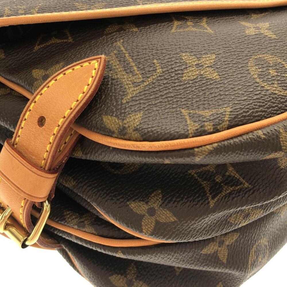 LOUIS VUITTON Brown Monogram Shoulder Bag - Picture 3 of 9